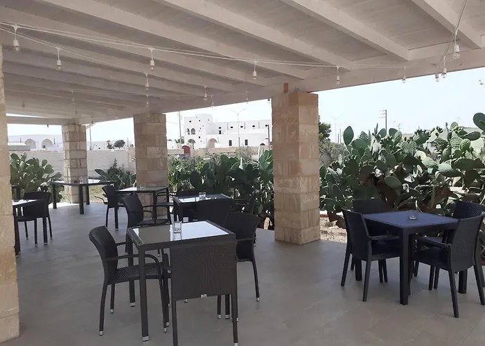 Masseria Centro Colonico B&B 토레 산 지오반니 우겐토