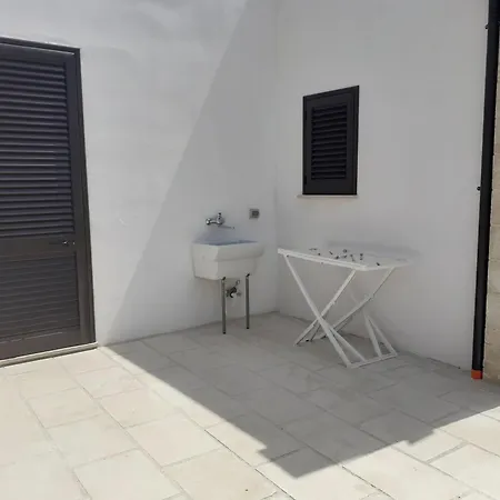 Masseria Centro Colonico فندق مبيت وإفطار 3*