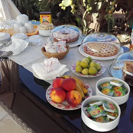Masseria Centro Colonico فندق مبيت وإفطار 3*
